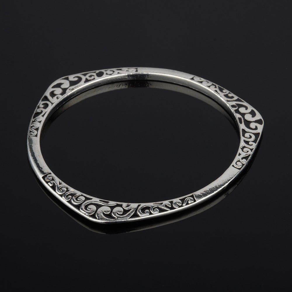 Vintage Floral Design Thai Silver Bracelet (Elegant)